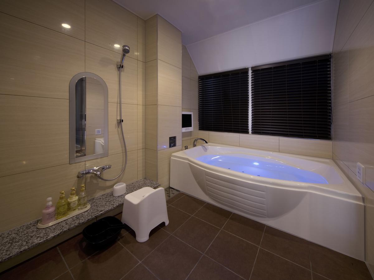 Jewel Hotel Luxury Modern (Adults Only) Miyoshi  Esterno foto