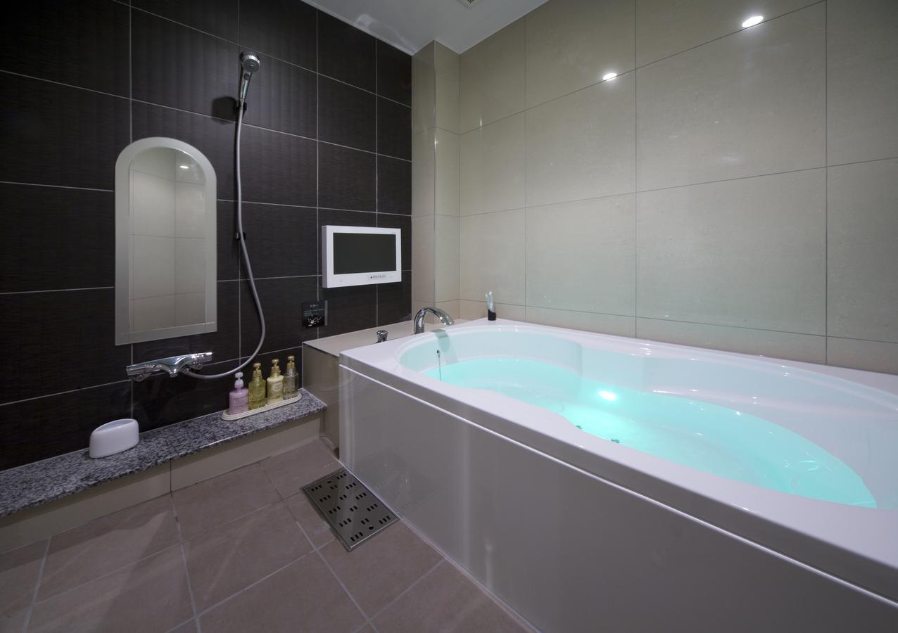 Jewel Hotel Luxury Modern (Adults Only) Miyoshi  Esterno foto